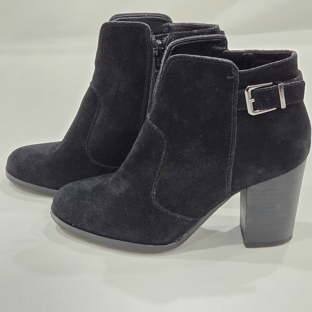 Gianni Bini Block Heel Ankle Boots / Booties - Picture 3 of 9